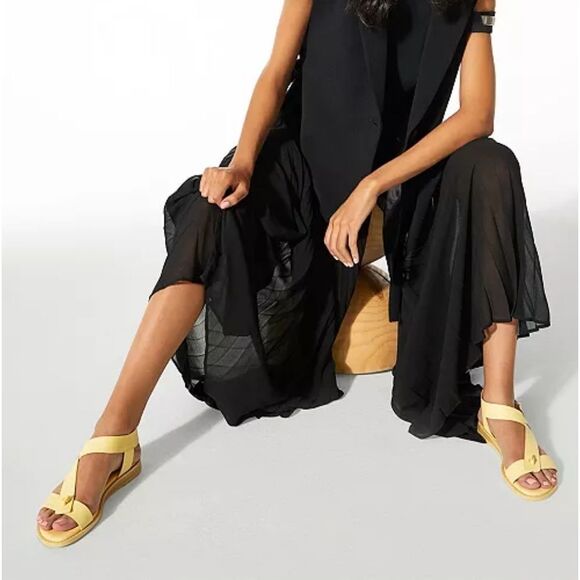 Franco Sarto gold flat sandals Size 7.5 NWT - Picture 13 of 13